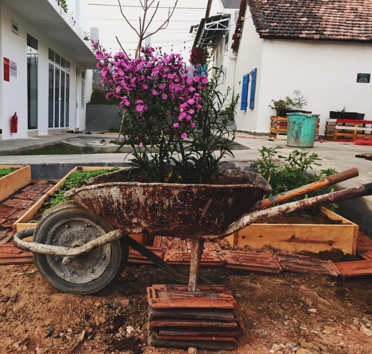 Kontum Home Sweet Homestay Kon Tum Eksteriør billede